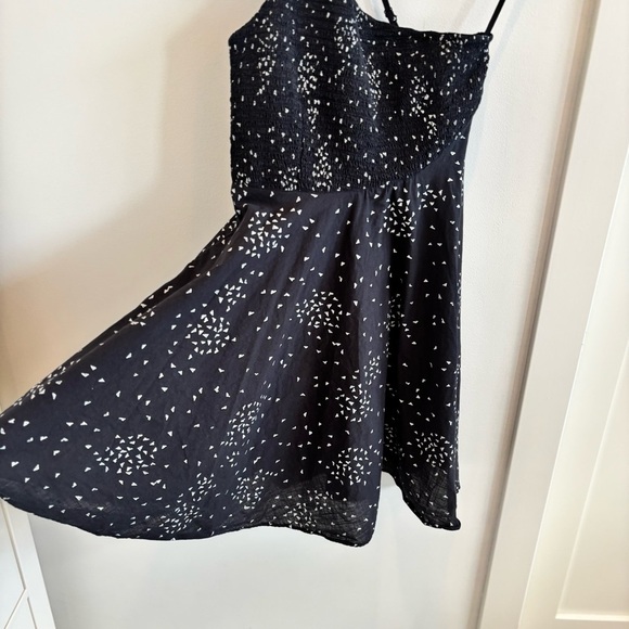 Urban Outfitters Dahlia Smocked One Shoulder Black White Detail Sundress S - Picture 4 of 13